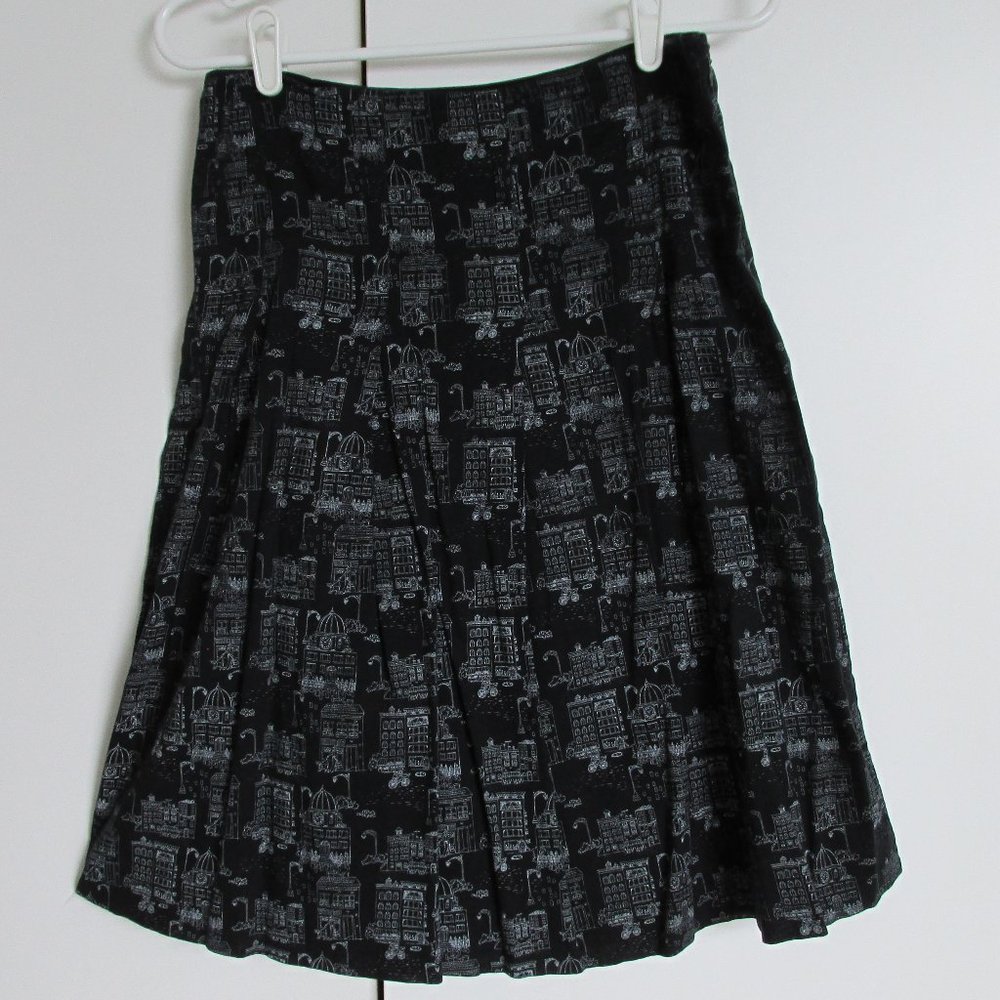 Ecologie B&W Cotton Skirt Paris Scenes Fits Sz 6-8
